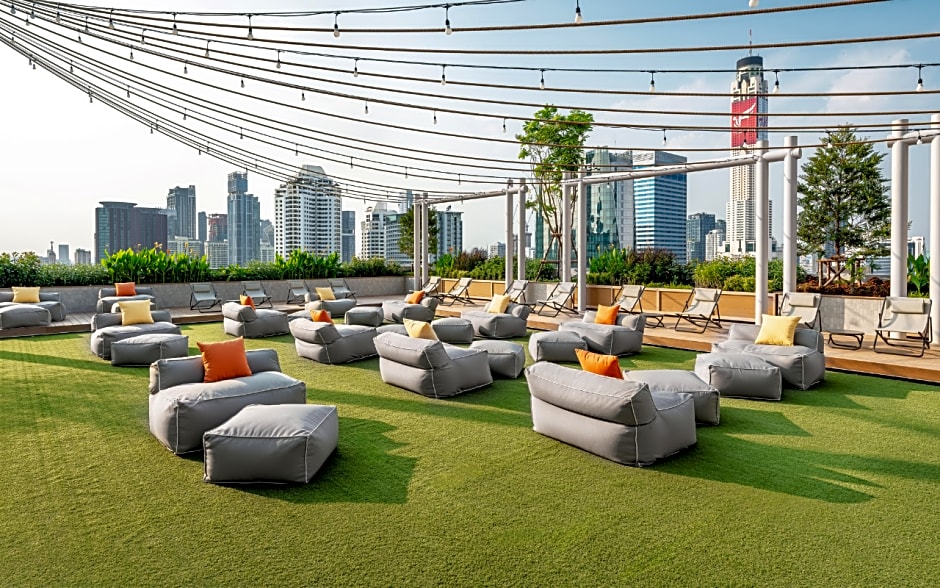 Moxy Bangkok Ratchaprasong