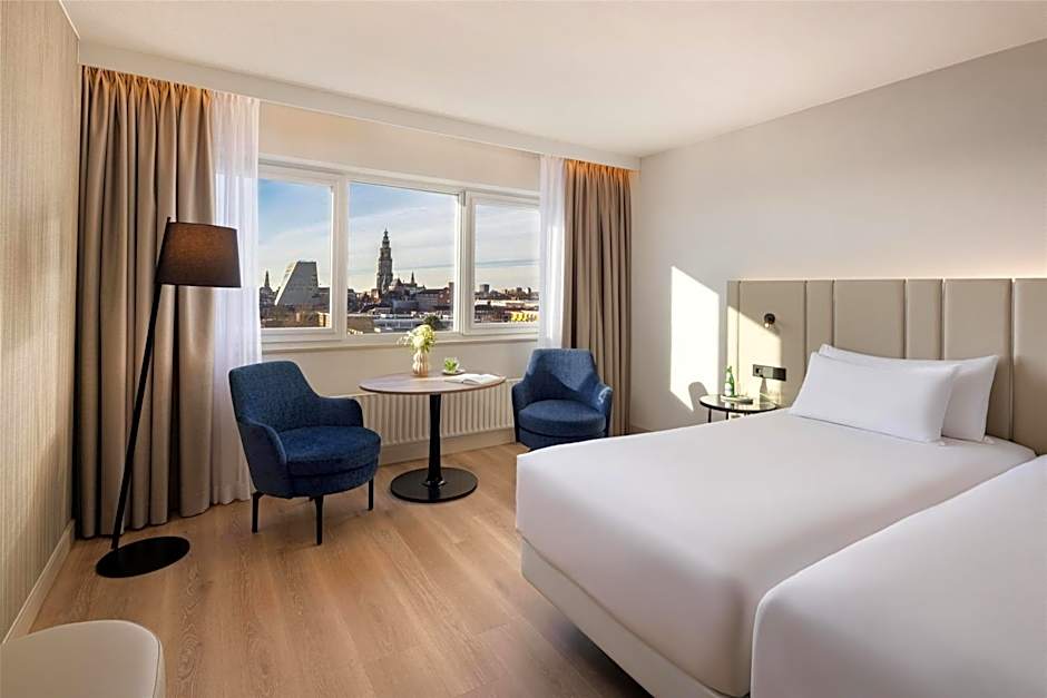 NH Groningen Hotel