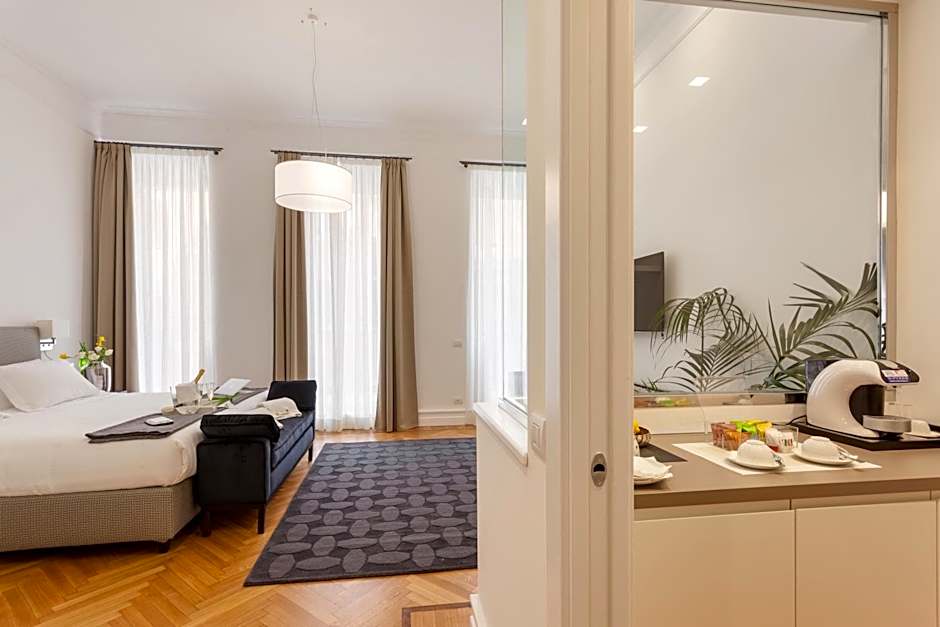 Photo 1 of 11 of Junior Suite, Balcony