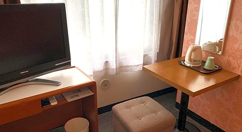Tokyo Plaza Hotel