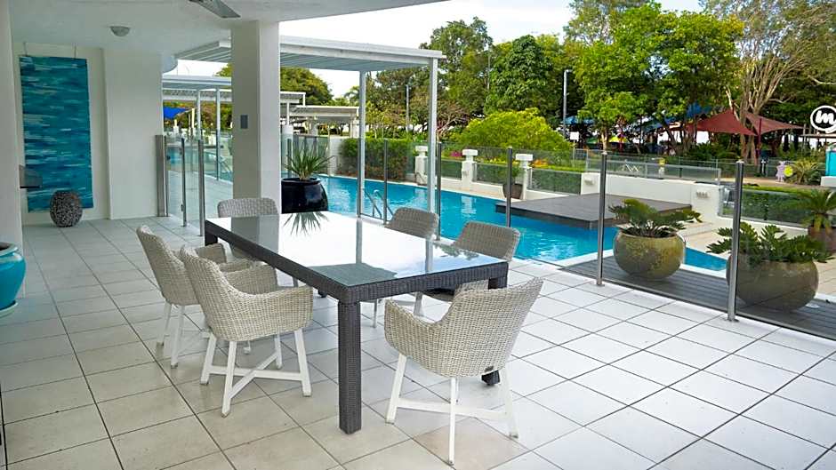 Waters Edge Apartments