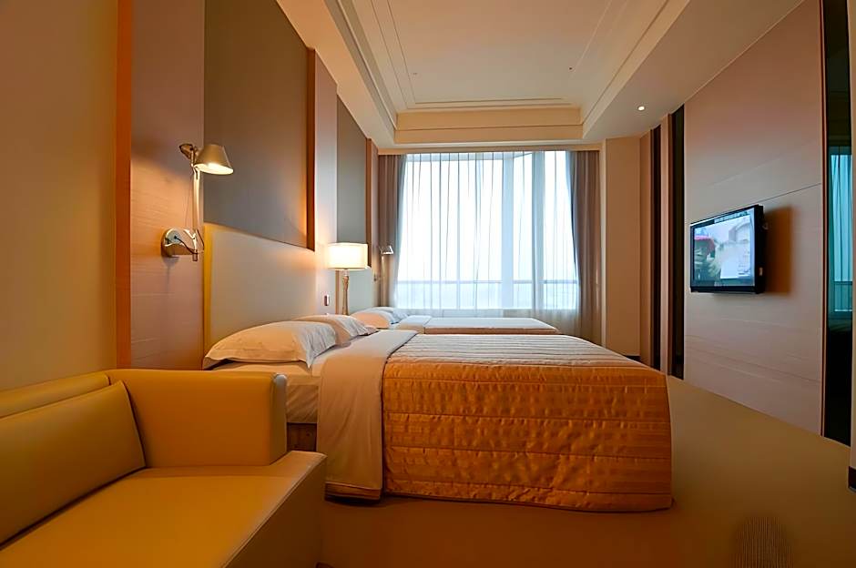 Ever Delightful Business Hotel