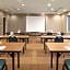 Hampton Inn By Hilton Lincoln Airport