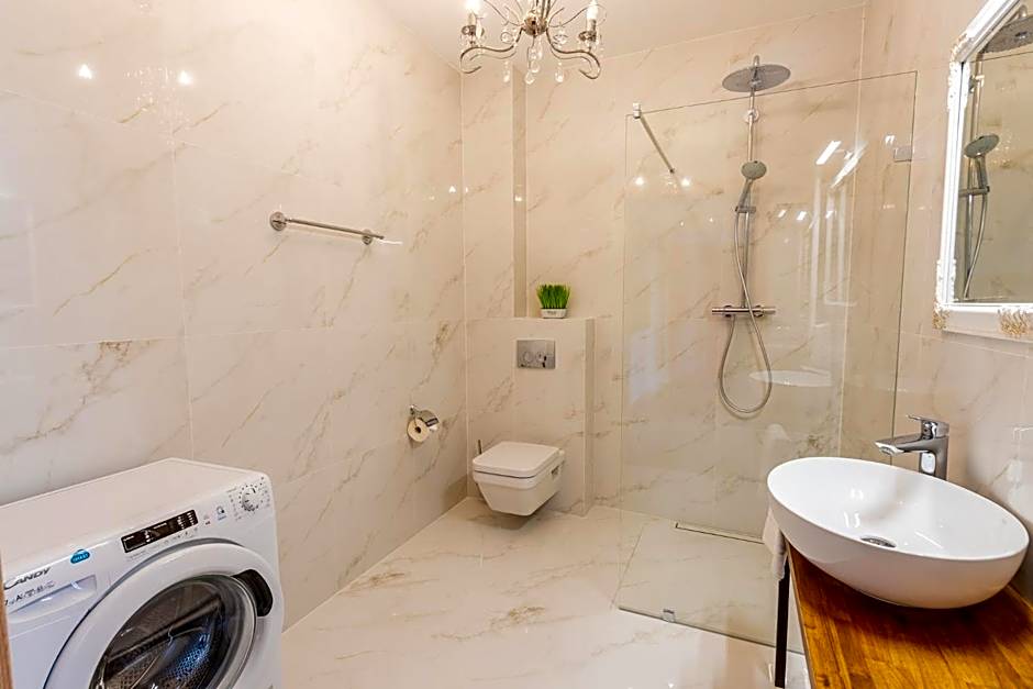 Kamienica Zamenhofa - Apartamenty na wynajem