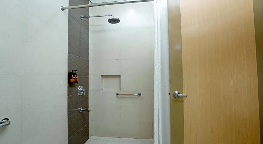 Microtel by Wyndham Davao