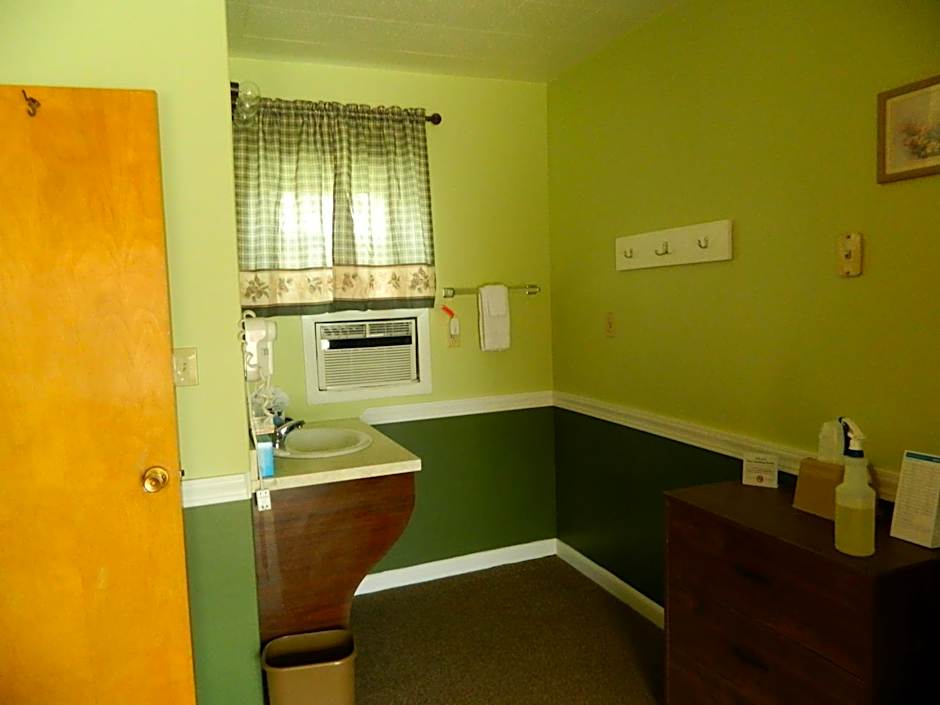 Country Motor Inn