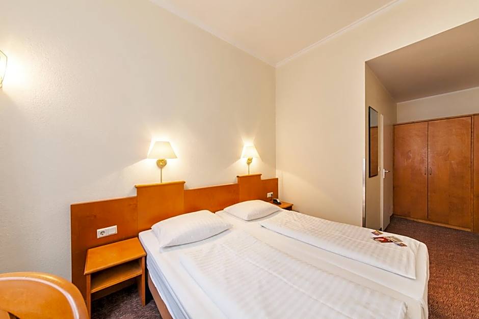 Hotel Ahl Meerkatzen Koln