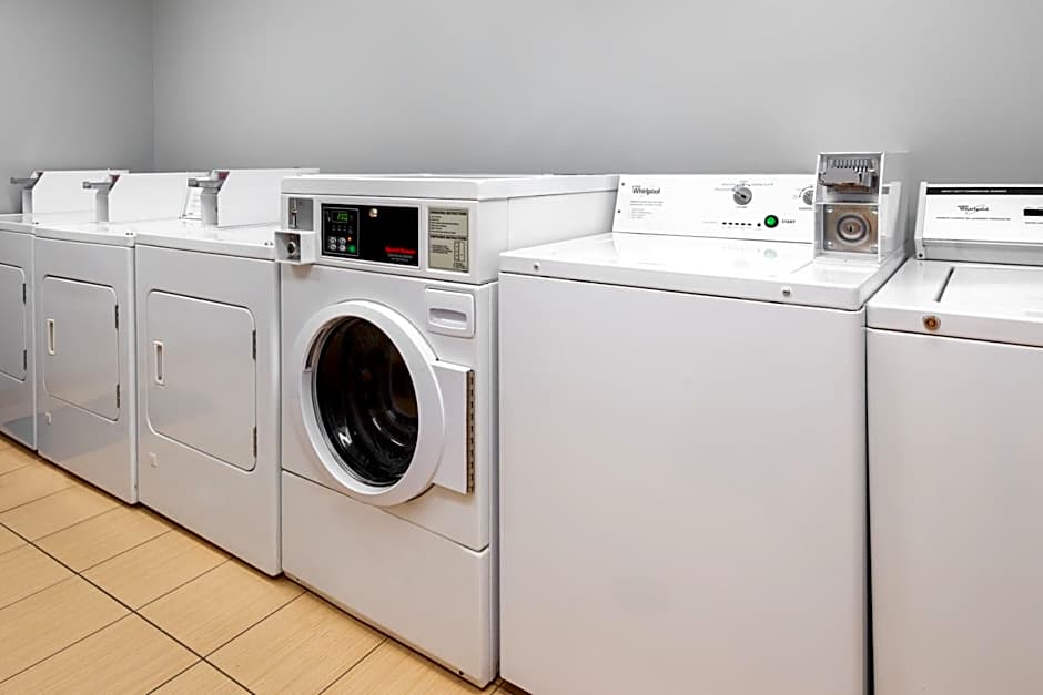 TownePlace Suites by Marriott Buffalo Airport