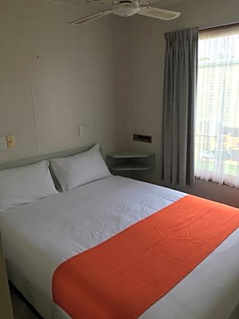 Deluxe Plus 2 Bedroom Cabin