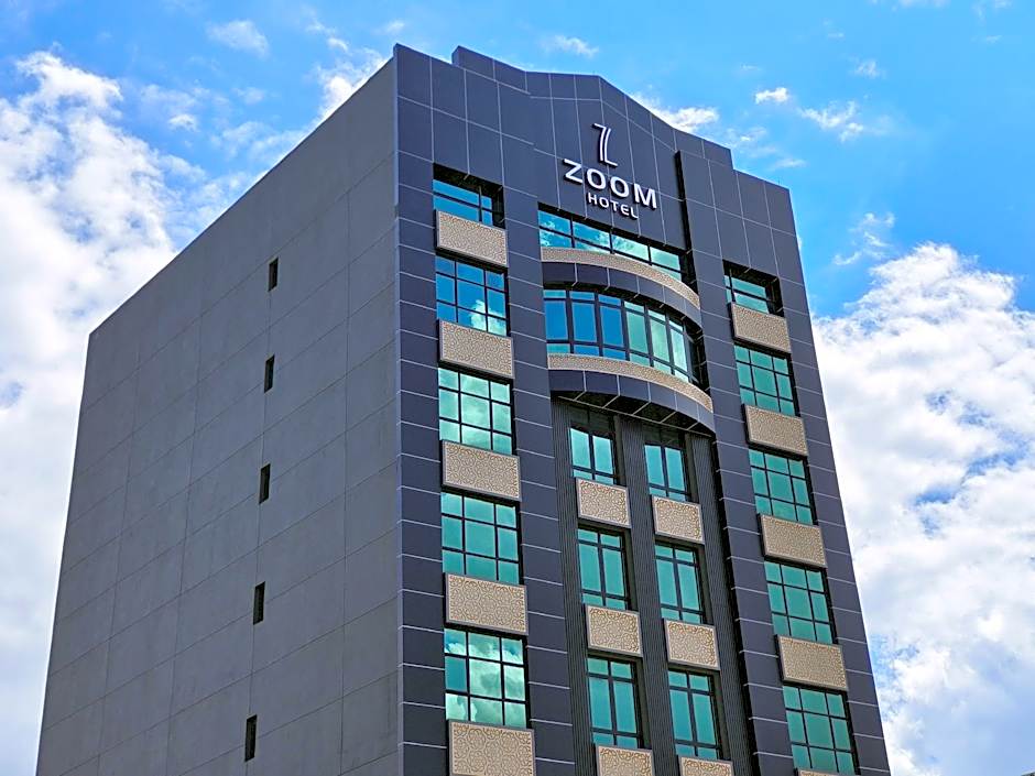ZOOM HOTEL