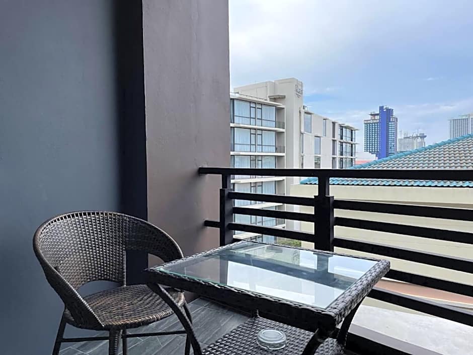 KTK Pattaya Hotel & Residence