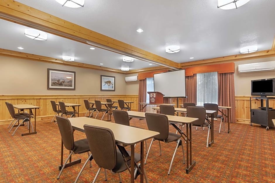 Best Western Plus Olympic Inn