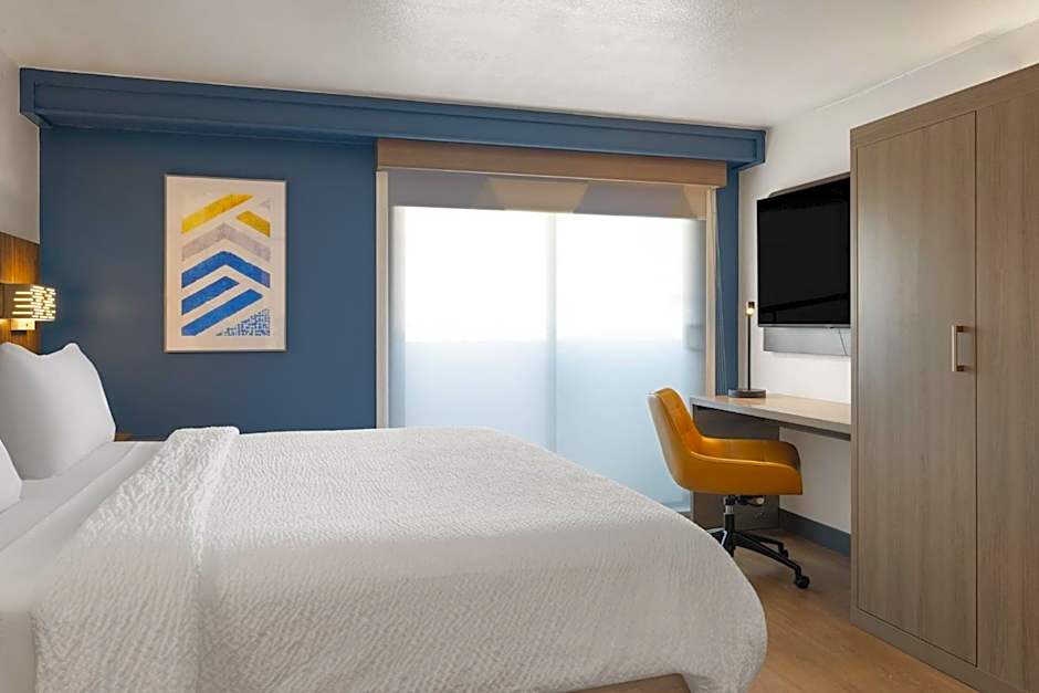 Holiday Inn Express Denver Central - North