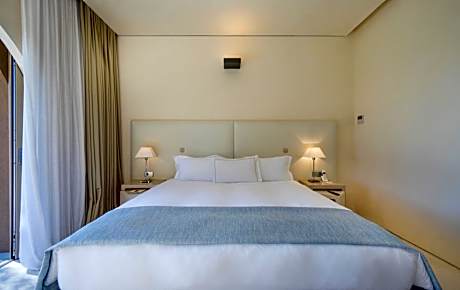2 bedrooms Luxury Suite