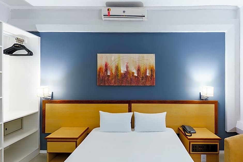 Hotel Augusta Boulevard