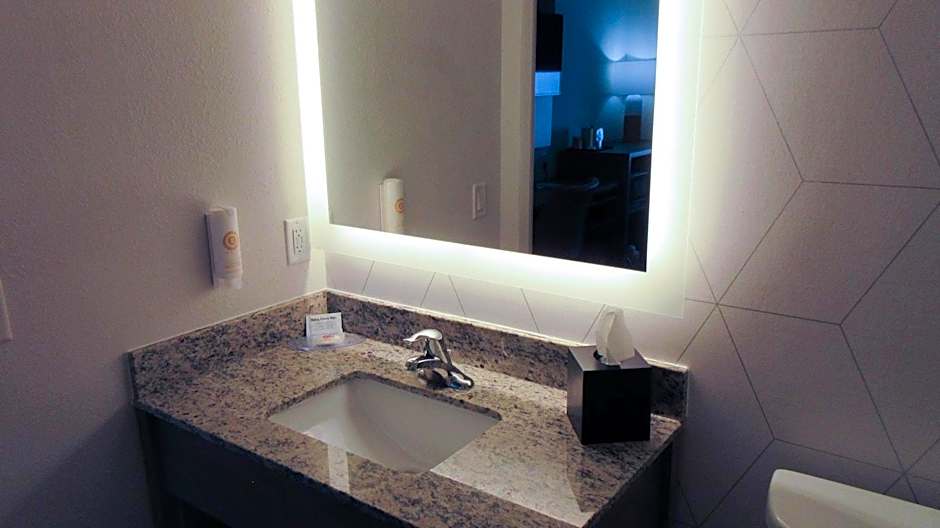 Comfort Inn & Suites Rochester South Mayo Clinic