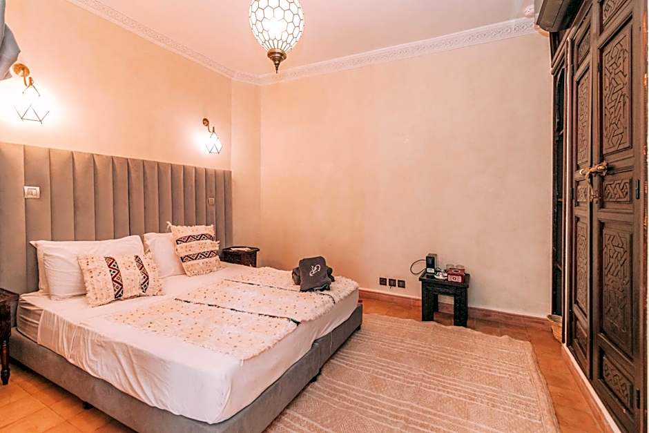 Photo 1 of 5 of 1 Double Bed or 2 Beds