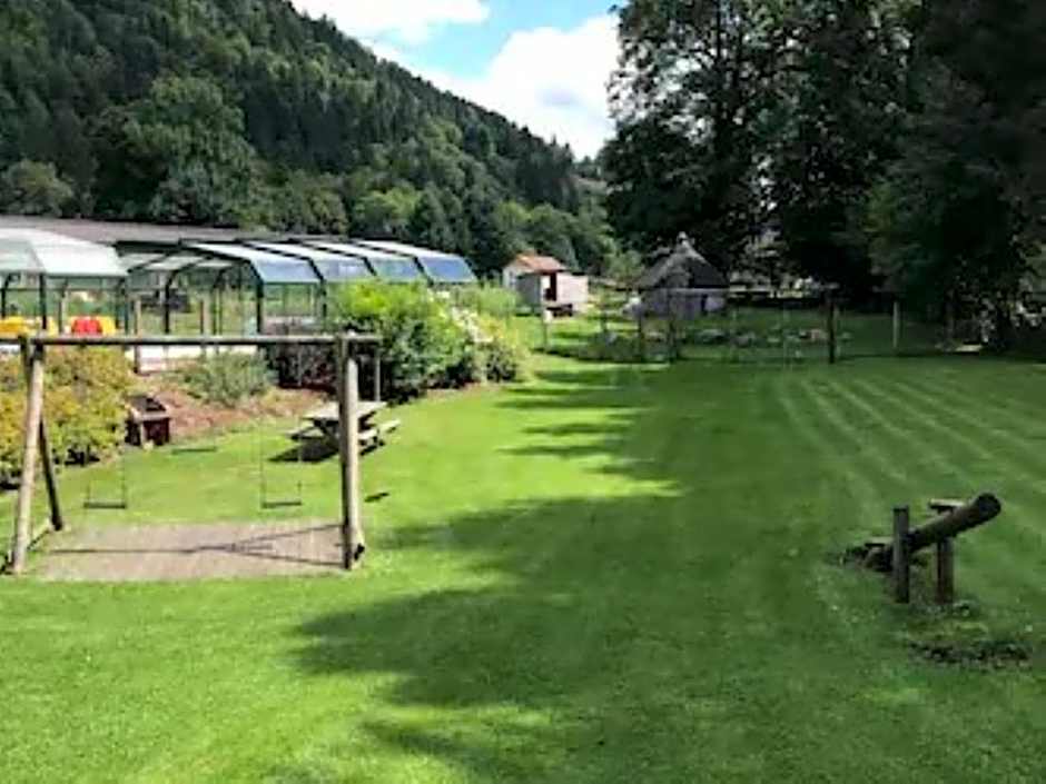Gite Roche Des Ducs avec Piscine toute l'année, Spa, Sauna, Hammam