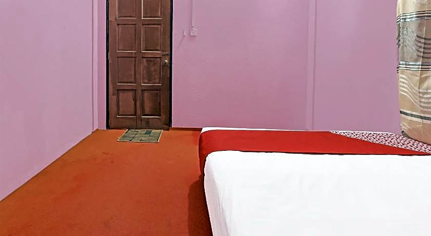 Capital O 90664 Rabi Hotel