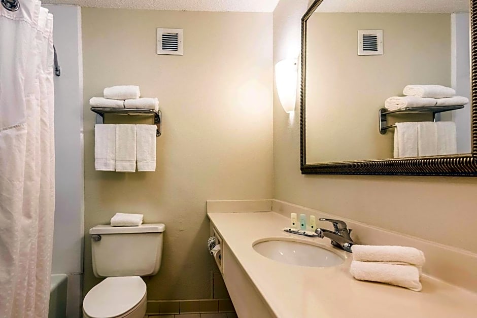 Quality Inn near Finger Lakes and Seneca Falls