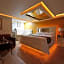 Romantic Inn & Suites