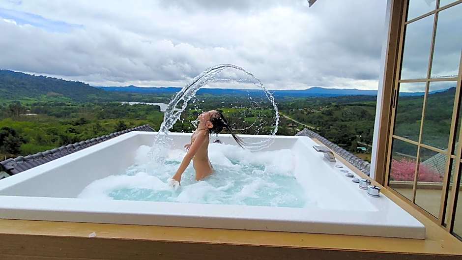 Sirine​ Onsen​ รีสอร์ทออนเซนวิวทะเลหมอก