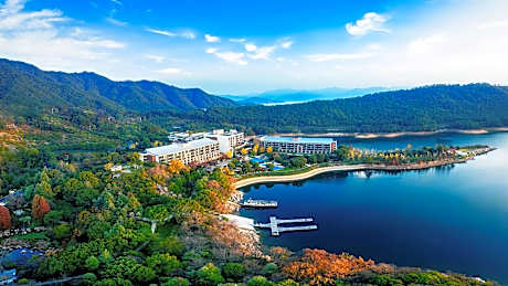 INTERCONTINENTAL ONETHOUSAND ISLAND LAKE RESORT