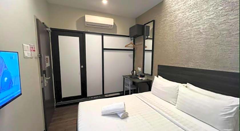 The Square Hotel