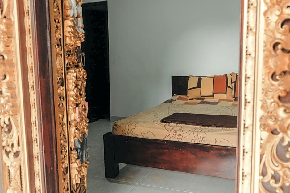 Hotel Diana 2