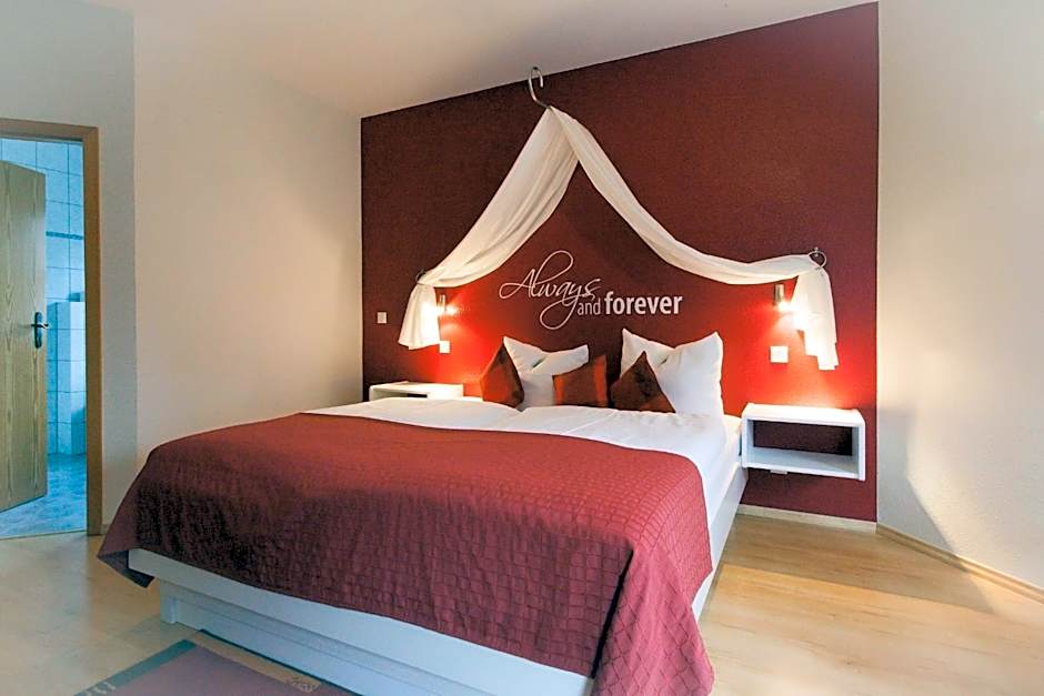 Photo 1 of 4 of Suite