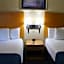Marco LaGuardia Hotel & Suites