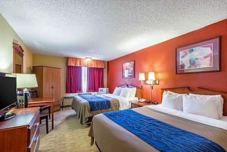 Queen Room with Two Queen Beds - Non-Smoking