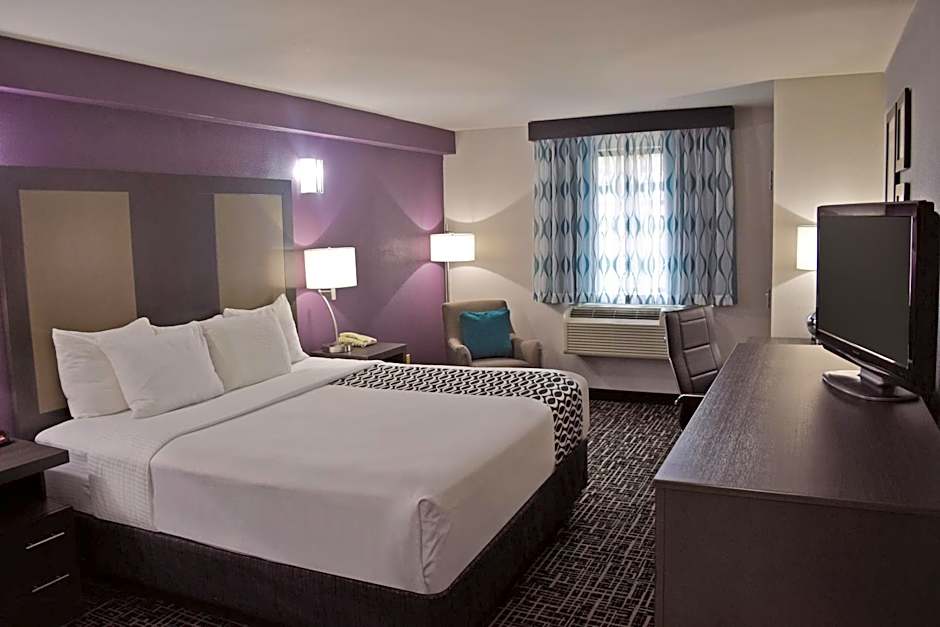 La Quinta Inn by Wyndham West Long Branch/NJ Shore Area