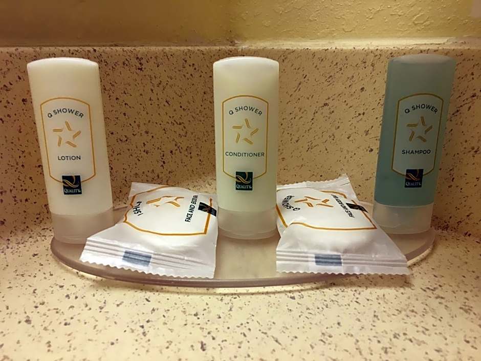 Quality Inn & Suites Ridgeland