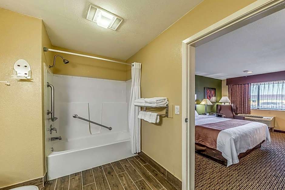 Quality Inn Glenpool - Tulsa