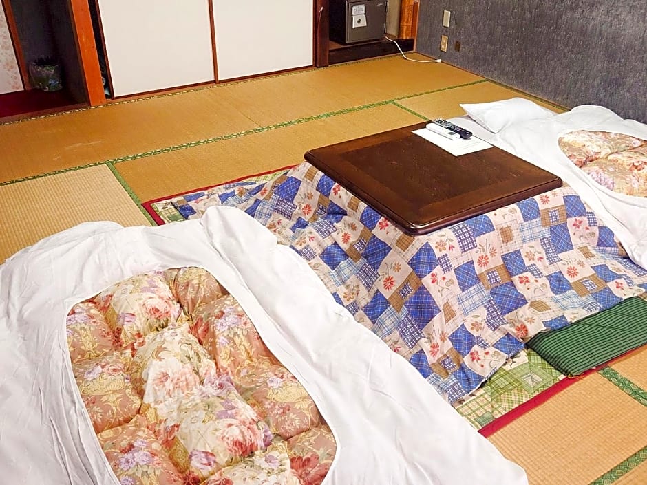 Hachikita U Base