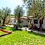 President Bungalows and Apartments