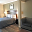 Harbor Inn & Suites