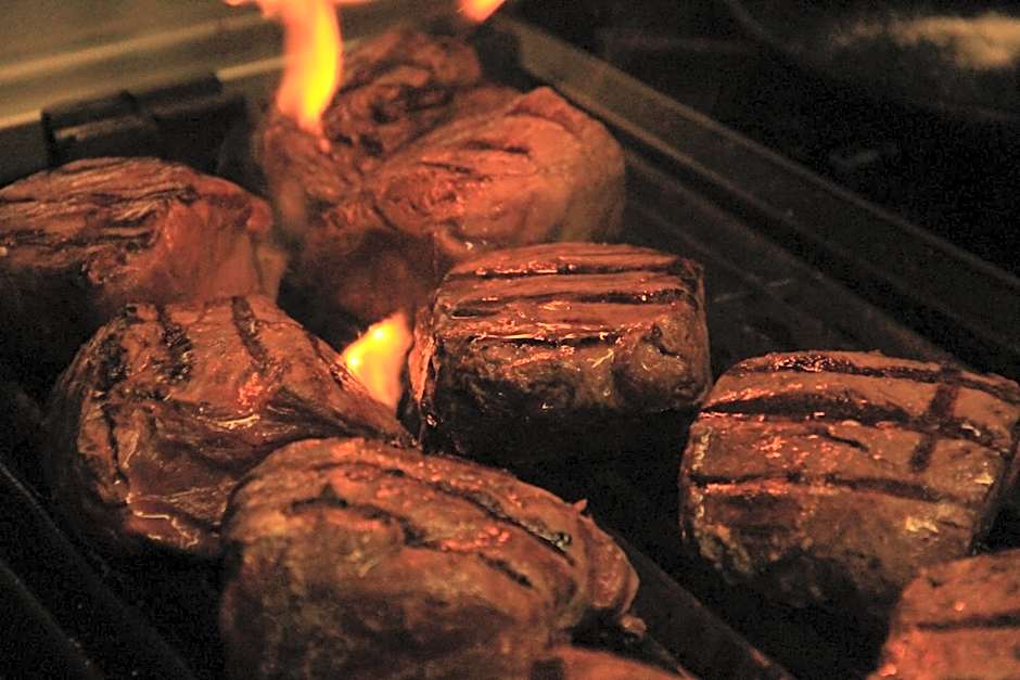 Annandale Arms Hotel