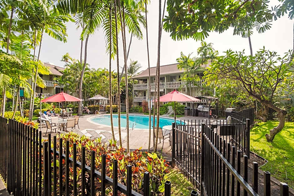 DOWNTOWN HAWAIIAN PARADISE CONDO with Hot Tub, Pool & Beach - Kona Islander Inn