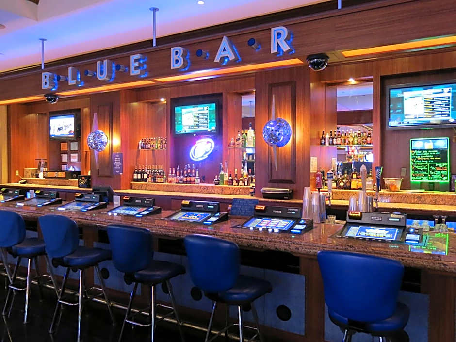 Harrah's Joliet Hotel and Casino - A Caesars Rewards Destination