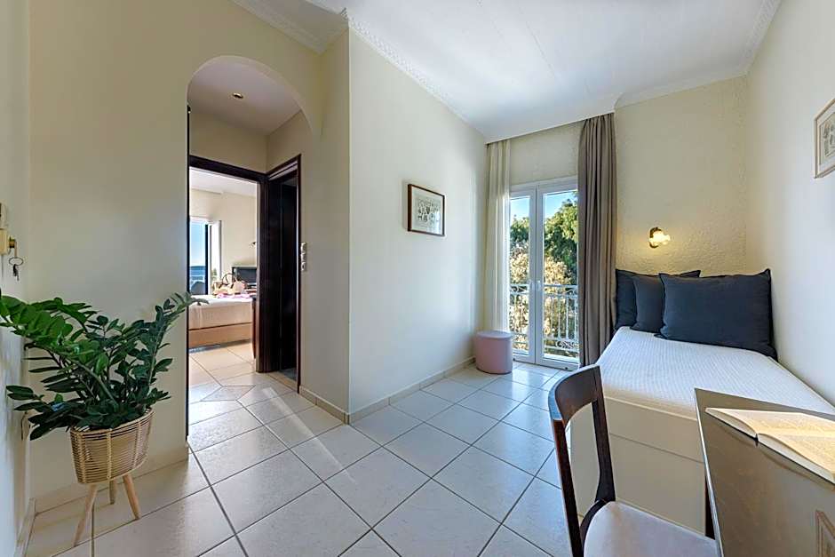 Aneroussa Beach Hotel