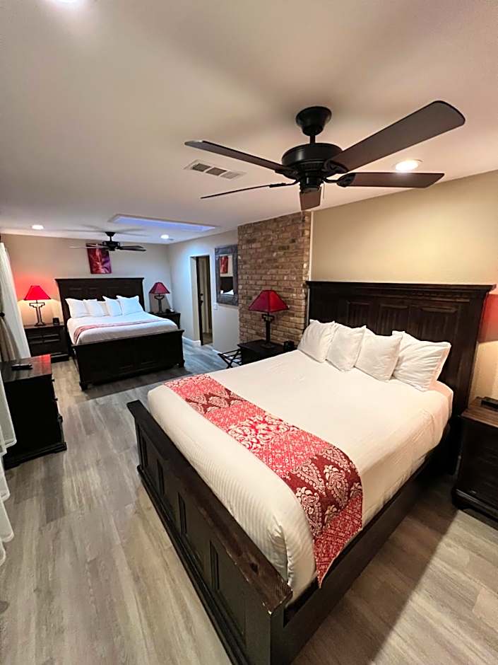 Lantern Light Inn - Romantic Getaway