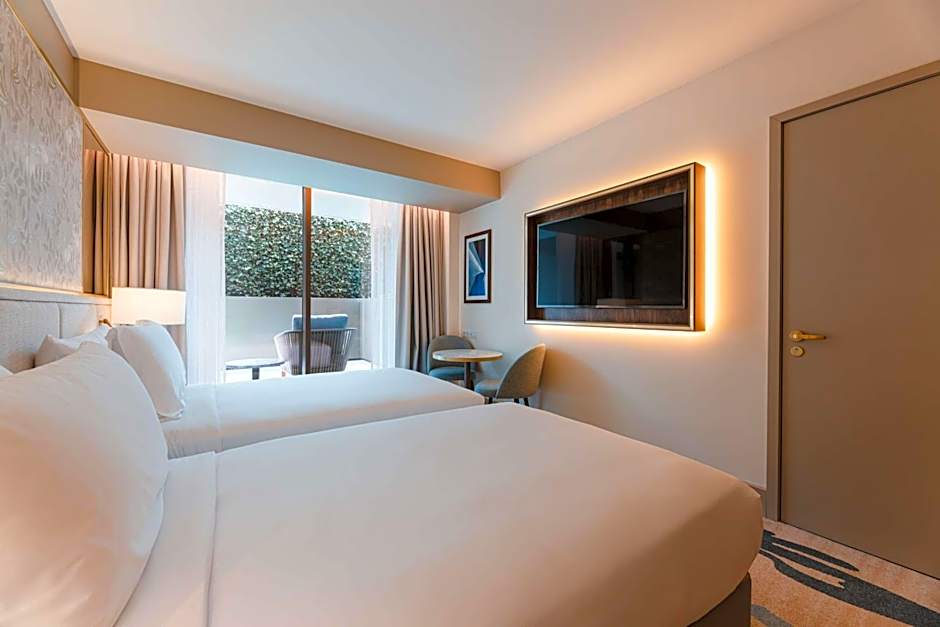 Legacy Hotel Cascais, Curio Collection by Hilton