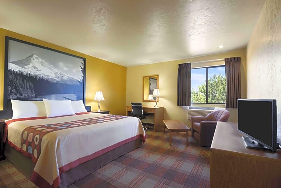 Super 8 by Wyndham Kennewick