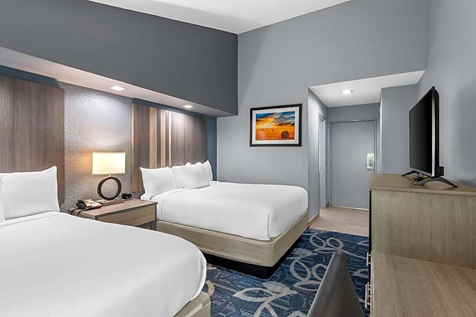 Quality Inn Shawnee North I-40