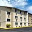 Boarders Inn & Suites by Cobblestone Hotels Waterloo