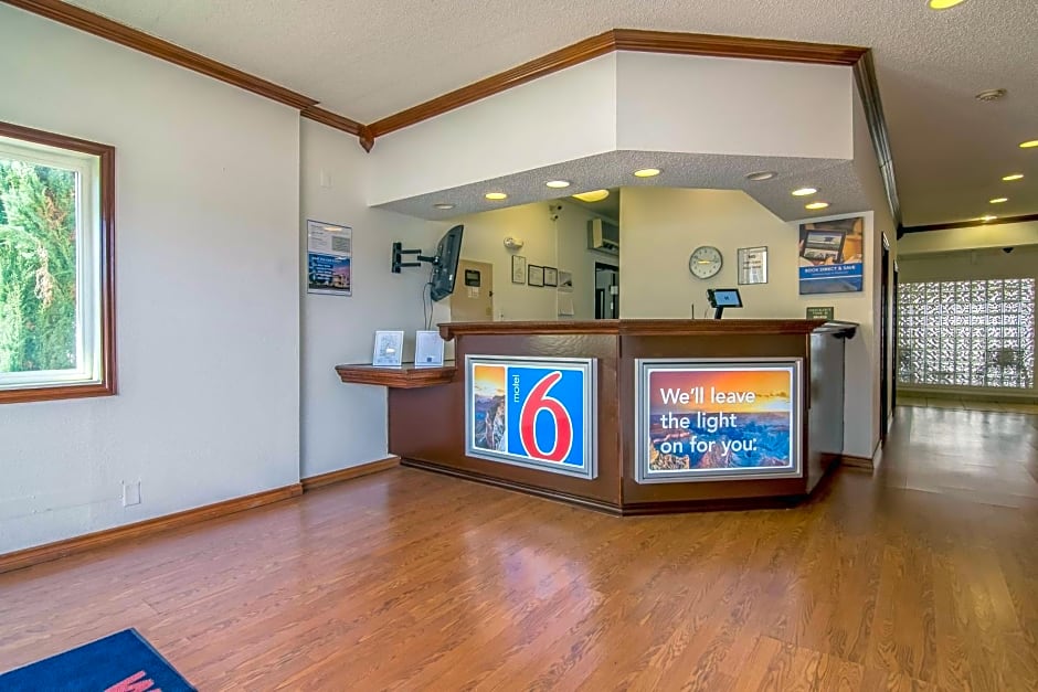 Motel 6 Dallas - North