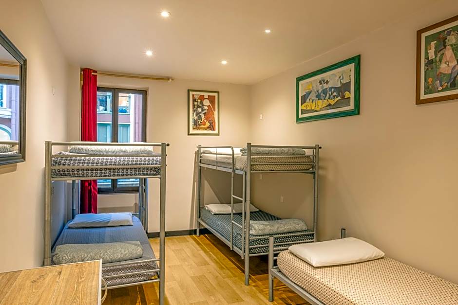 Villa Saint Exupery Beach Hostel