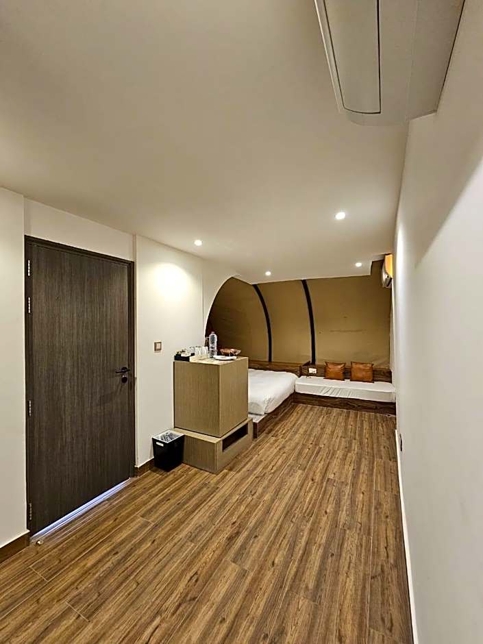 Nirvana Retreat